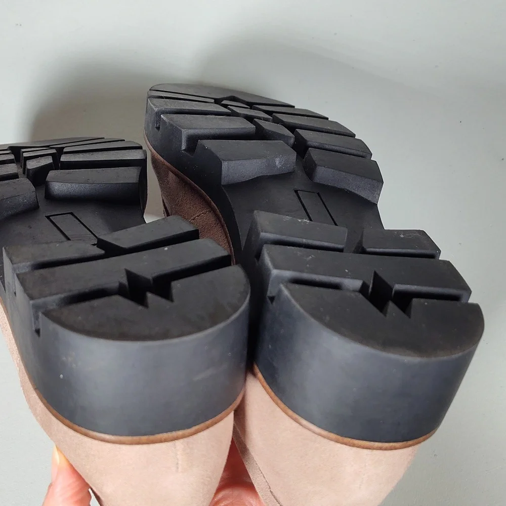 House of Harlow 1960 light taupe